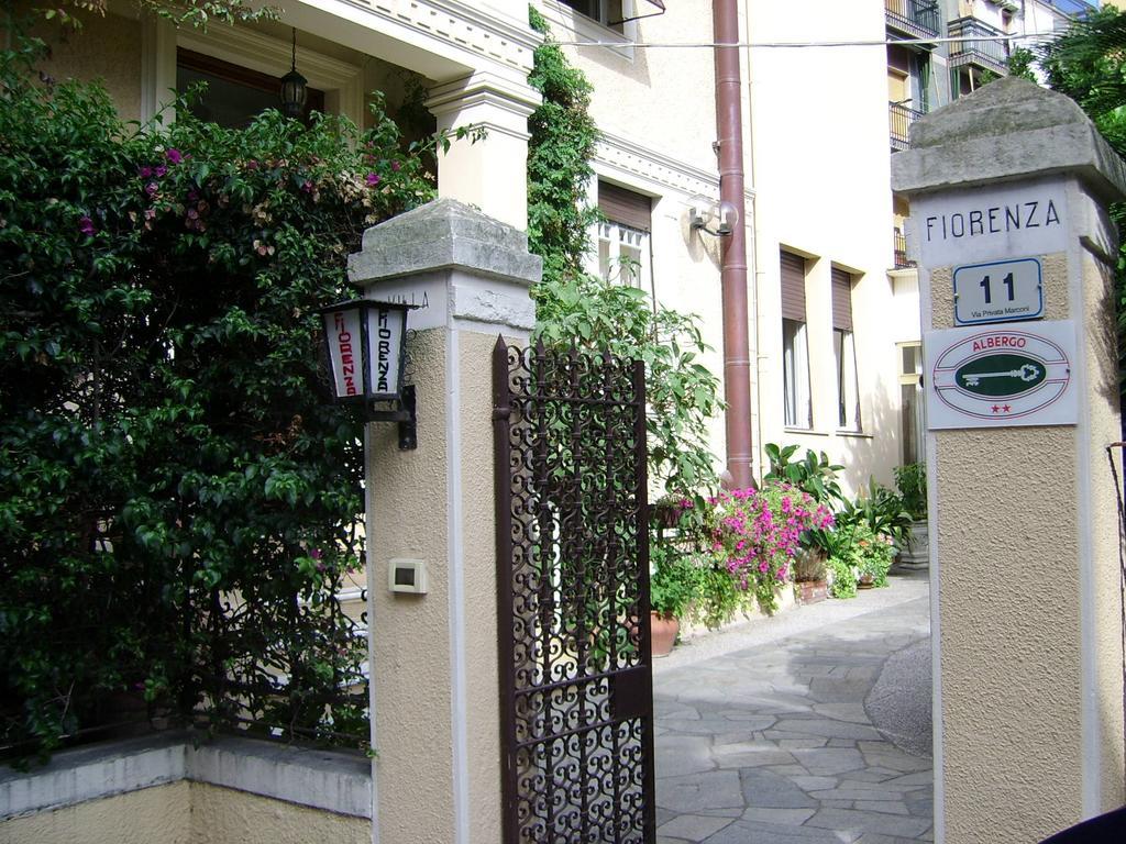 Hotel Fiorenza & Banksia Meuble Alassio Exterior photo