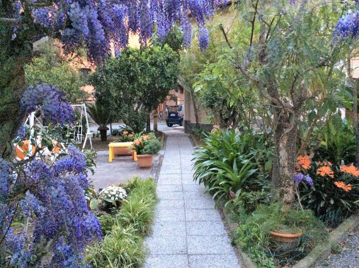 Hotel Fiorenza & Banksia Meuble Alassio Exterior photo